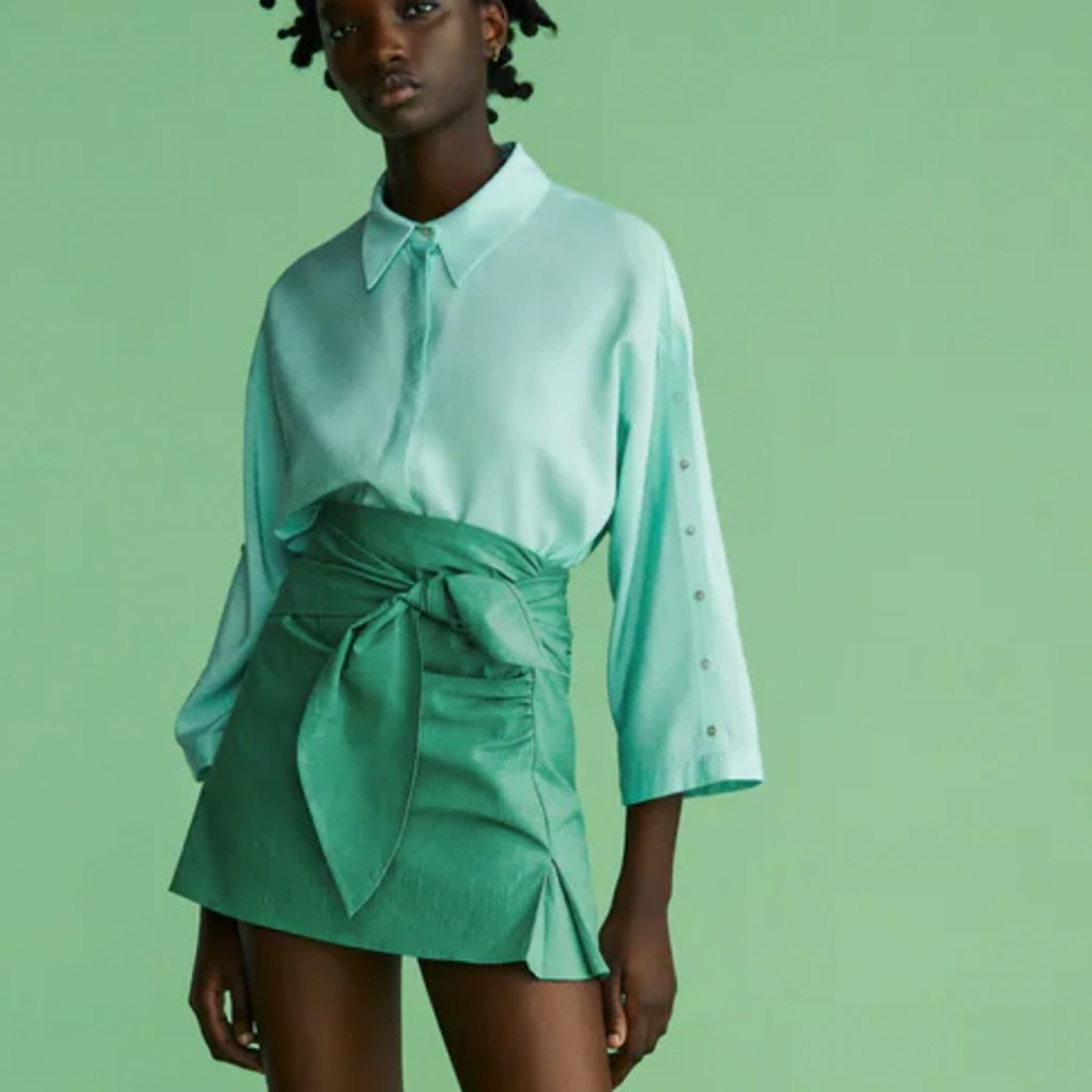 Cute minty green Zara button down